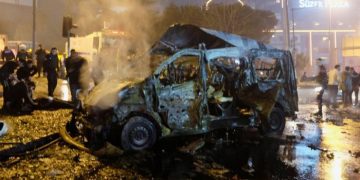 A damaged vehicle is seen after a blast in Istanbul, Turkey, December 10, 2016. REUTERS/Murad Sezer