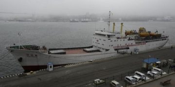 The North Korean ferry, the Mangyongbong, is docked in the port of the far eastern city of Vladivostok, Russia, May 18, 2017. REUTERS/Yuri Maltsev