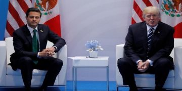 U.S. President Donald Trump meets Mexico's President Enrique Pena Nieto during the their bilateral meeting at the G20 summit in Hamburg, Germany July 7, 2017.    REUTERS/Carlos Barria