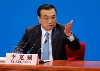 epa06615196 Chinese Premier Li Keqiang gestures as he speaks to reporters during press conference after the closing of the first session of the 13th National People's Congress (NPC) at the Great Hall of the People in Beijing, China, 20 March 2018. The NPC has over 3,000 delegates and is the world's largest parliament or legislative assembly though its function is largely as a formal seal of approval for the policies fixed by the leaders of the Chinese Communist Party. The NPC runs alongside the annual plenary meetings of the Chinese People's Political Consultative Conference (CPPCC), together known as 'Lianghui' or 'Two Meetings'.  EPA/ROMAN PILIPEY