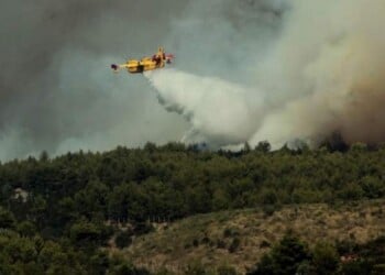 Φωτιά, canadair, πυροσβεση