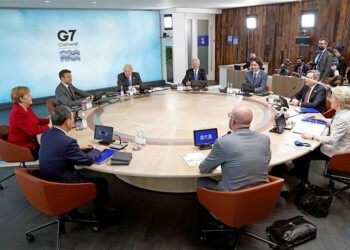 G7 κατά κορονοϊού και Κίνας... Με "το γάντι" κατά Πούτιν