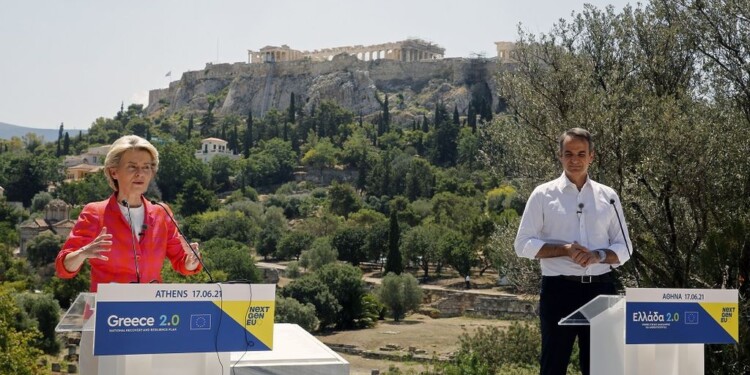 Ούρσουλα φον ντερ Λάιεν και Κυριάκος Μητσοτάκης