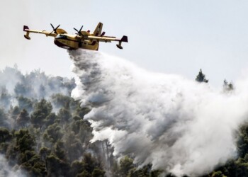 Φωτιά, Canadair