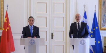 Νίκος Δένδιας και Wang Yi