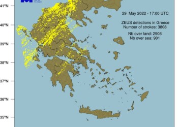 Meteo: Πάνω από 3.800 κεραυνοί χτύπησαν την Ελλάδα την Κυριακή