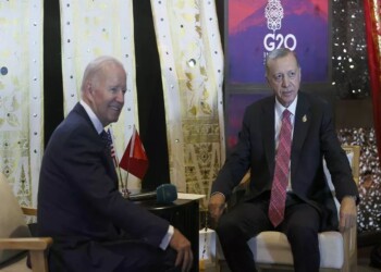 Back-to-back συναντήσεις με τους προέδρους των ΗΠΑ και της Γαλλίας είχε στο Μπαλί ο Ταγίπ Ερντογάν στο περιθώριο της G 20, κεφαλαιοποιώντας την αναβάθμιση της γεωπολιτικής θέσης της Τουρκίας