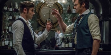 DF-05782 – Hugh Jackman (P.T. Barnum) and Zac Efron (Philip Carlisle) star in Twentieth Century Fox’s THE GREATEST SHOWMAN.