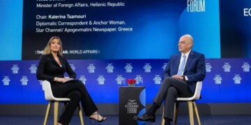 Νίκος Δένδιας και Κατερίνα Τσαμούρη @ Delphi Economic Forum