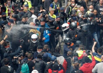 Στο χείλος κοινωνικής αναταραχής η Γαλλία