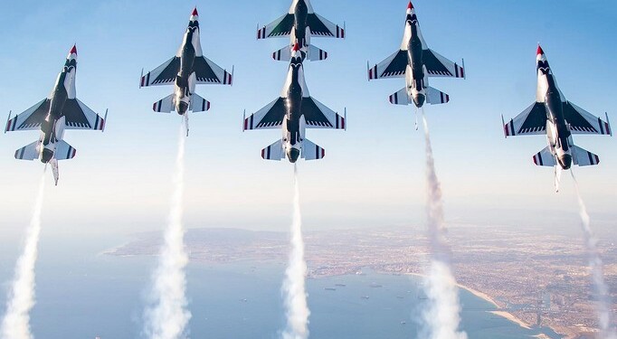 The U.S. Air Force Air Demonstration Squadron “Thunderbirds” perform at The Great Pacific Air Show in Huntington Beach, Calif., Oct. 19, 2018. The Delta is a display of aerial teamwork and the perfect way to close the show and instill patriotic pride. (U.S. Air Force photo by Tech. Sgt. Ned T. Johnston)